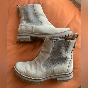 Timberland Women’s Size 9 Courmayeur Valley Chelsea Boot Taupe Nubuck A1RRK